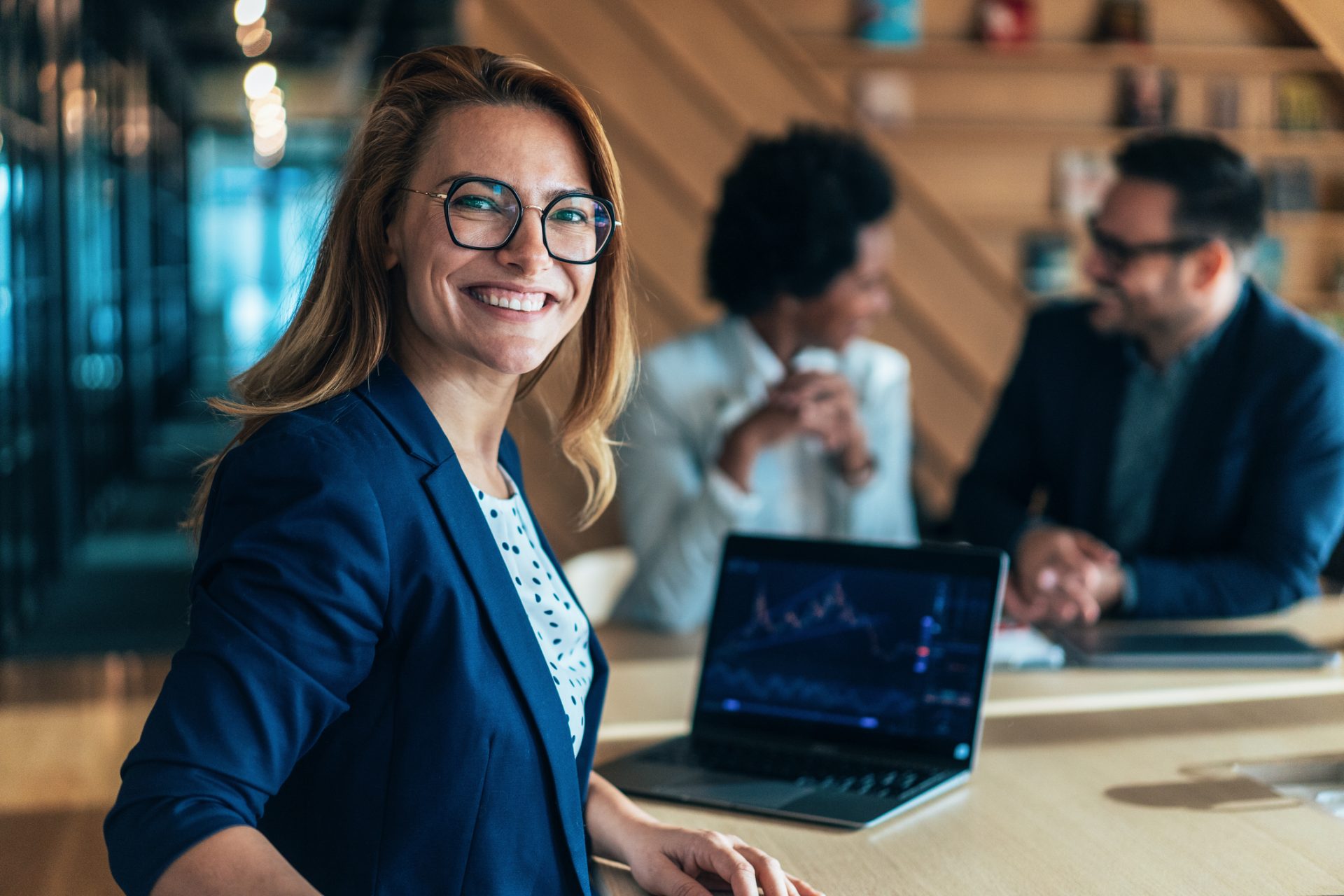 5 Reasons to Study Business Management Courses Online